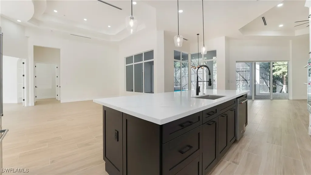 111 17th Street NW Naples FL 34120