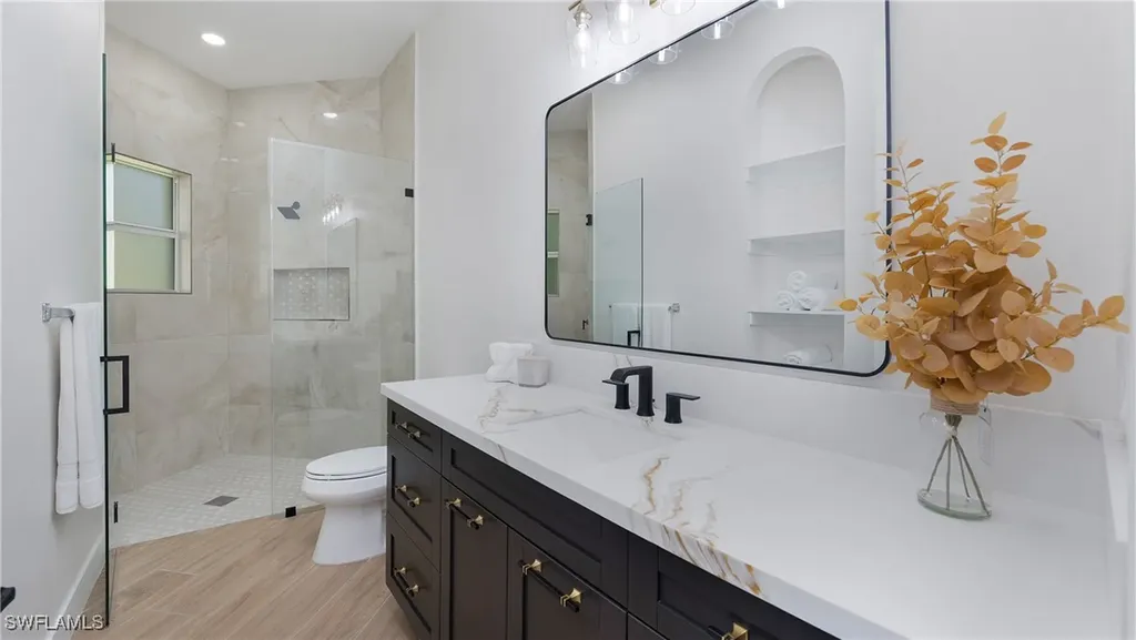 111 17th Street NW Naples FL 34120