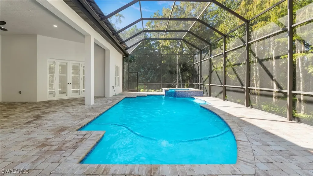 111 17th Street NW Naples FL 34120
