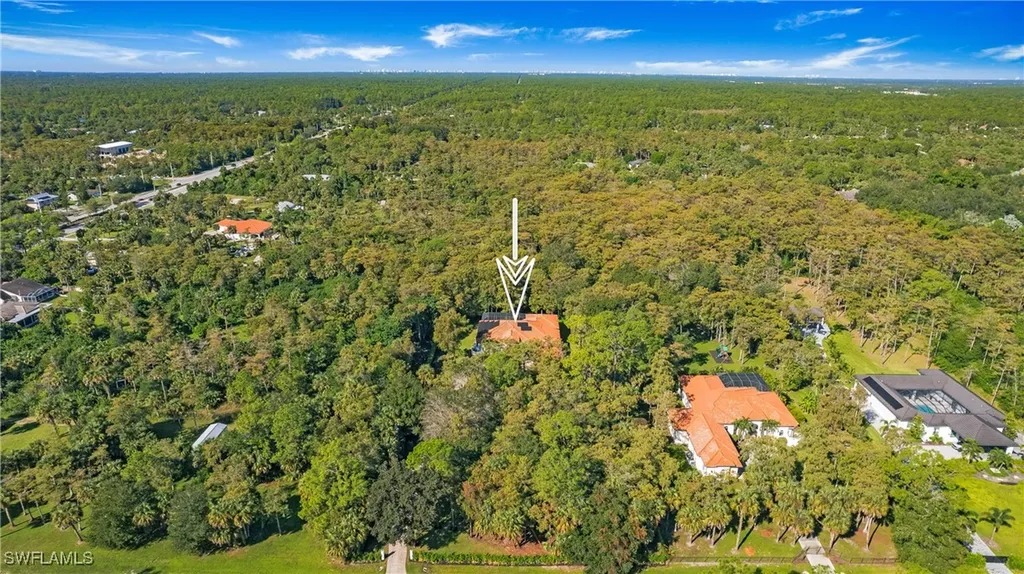 111 17th Street NW Naples FL 34120