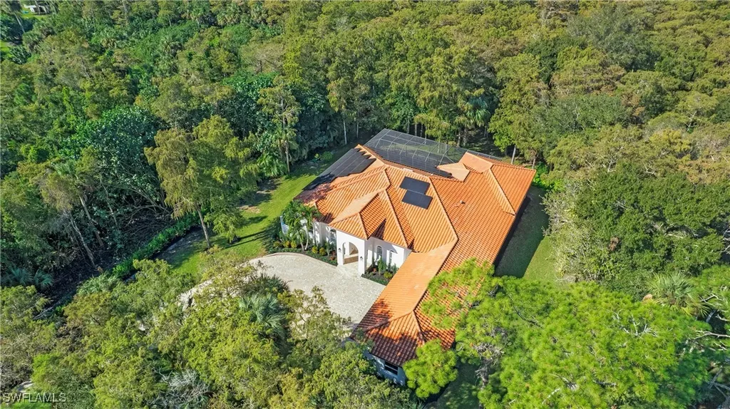 111 17th Street NW Naples FL 34120