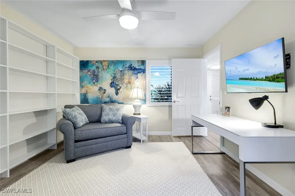 1672 Spoonbill Lane Naples FL 34105