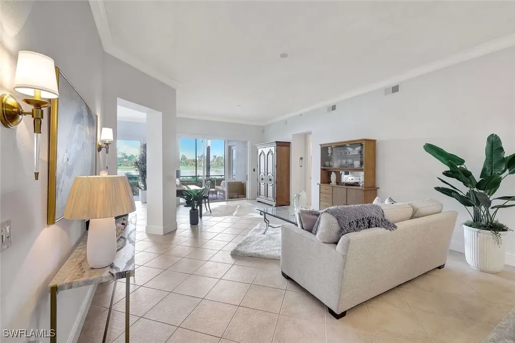 3695 Montreux Lane Naples FL 34114