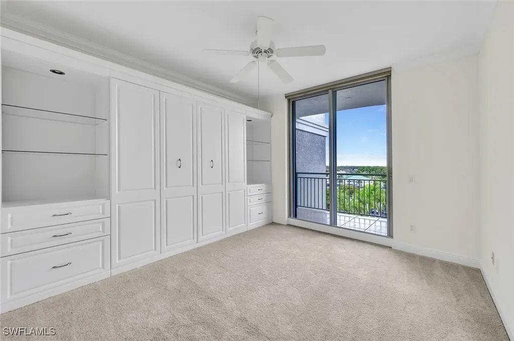 425 Cove Tower Drive Naples FL 34110