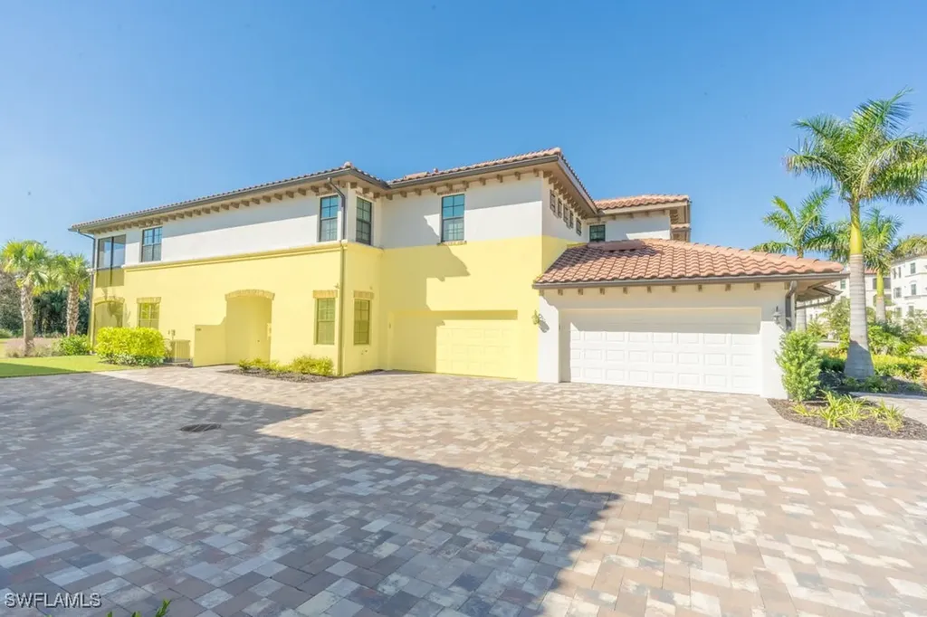 16352 Viansa Way Naples FL 34110