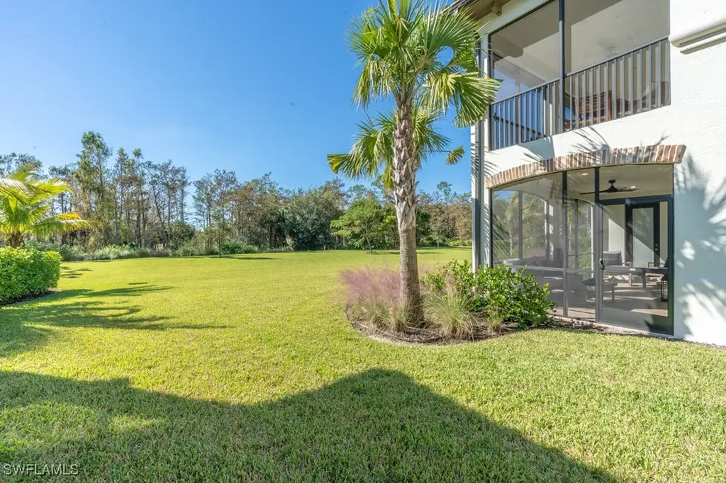 16352 Viansa Way Naples FL 34110