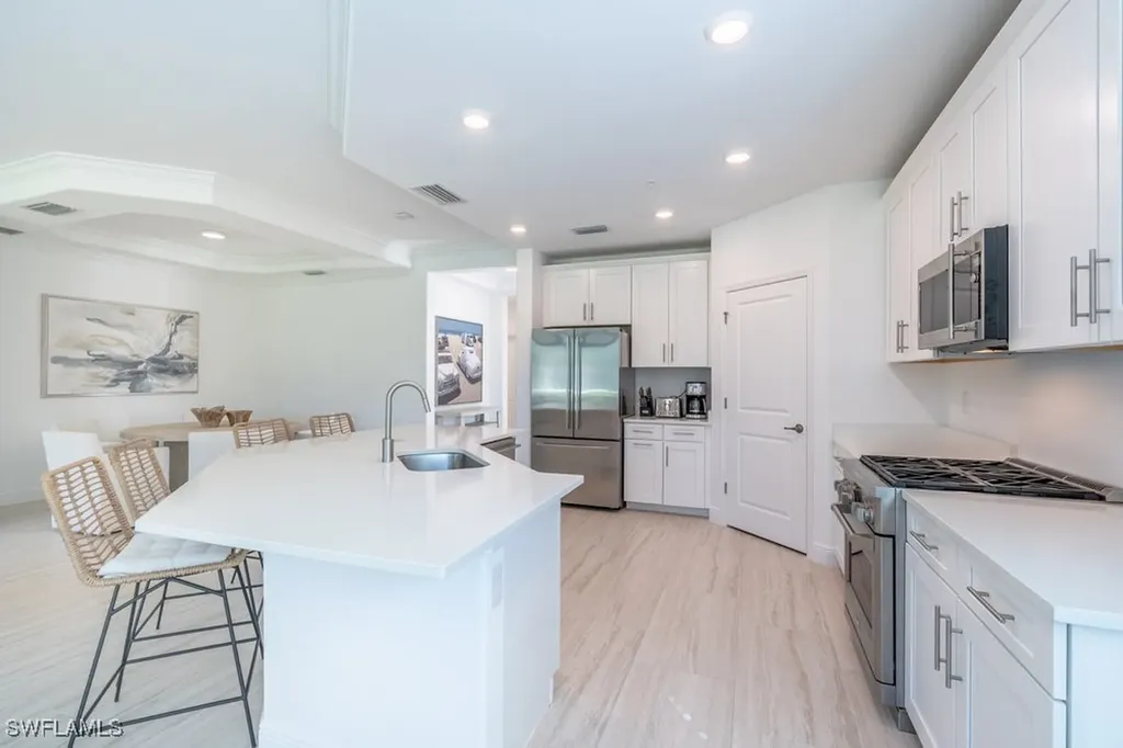 16352 Viansa Way Naples FL 34110
