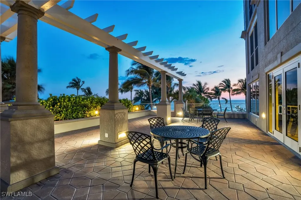 9235 Gulf Shore Drive Naples FL 34108