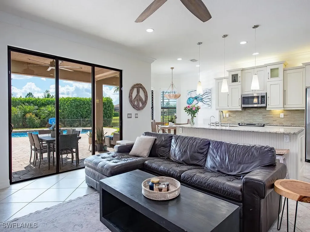2750 Cinnamon Bay Circle Naples FL 34119
