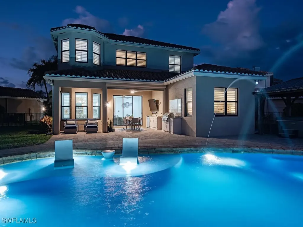 2750 Cinnamon Bay Circle Naples FL 34119