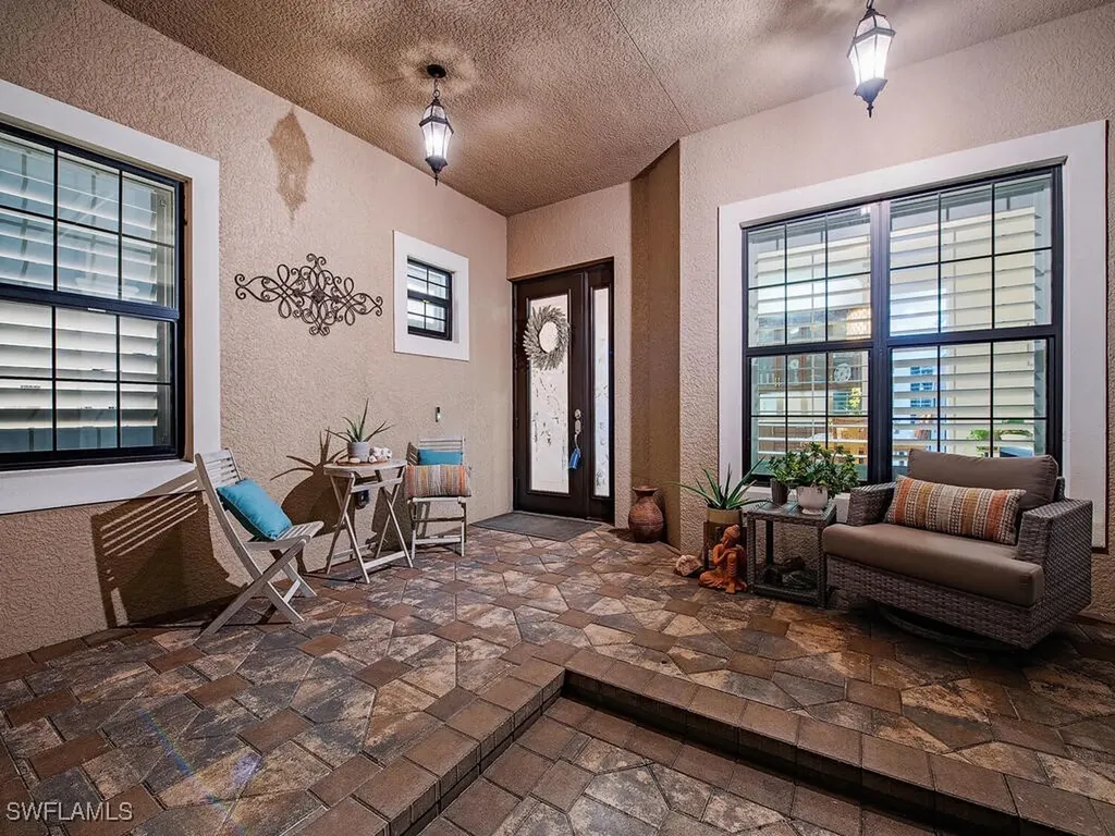 2750 Cinnamon Bay Circle Naples FL 34119