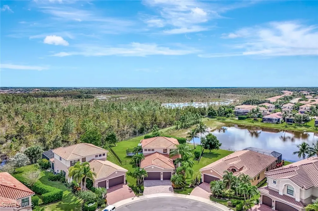 2750 Cinnamon Bay Circle Naples FL 34119
