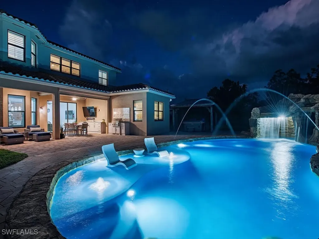 2750 Cinnamon Bay Circle Naples FL 34119
