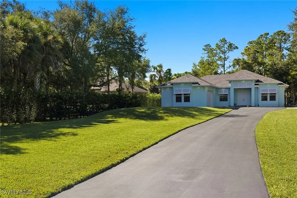 152 14th Avenue NW Naples FL 34120