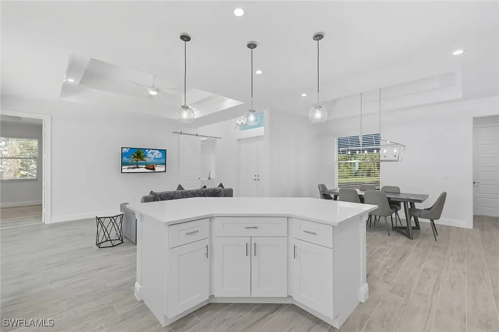 152 14th Avenue NW Naples FL 34120