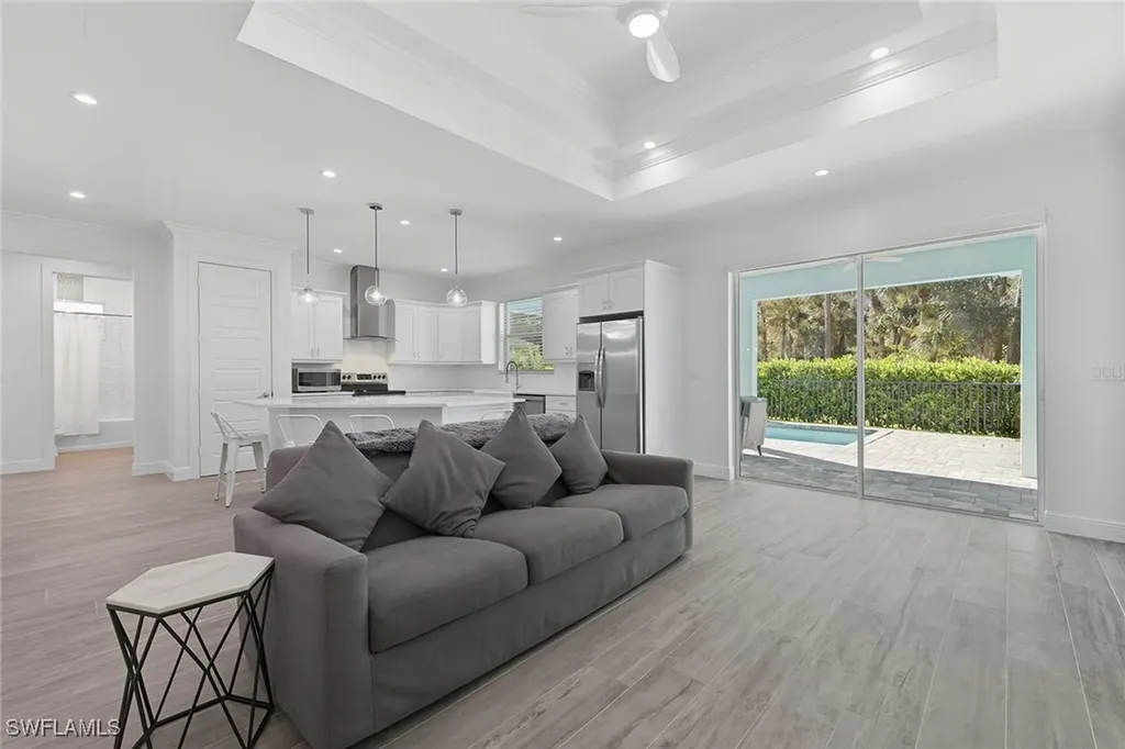 152 14th Avenue NW Naples FL 34120