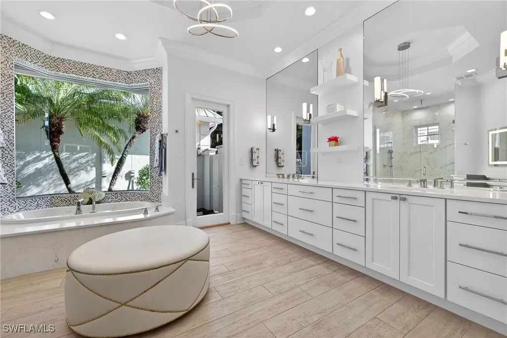 1675 Murex Lane Naples FL 34102