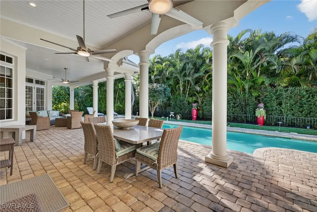 1675 Murex Lane Naples FL 34102
