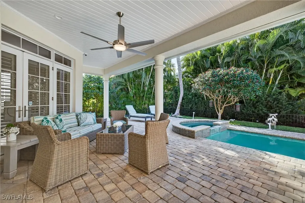 1675 Murex Lane Naples FL 34102