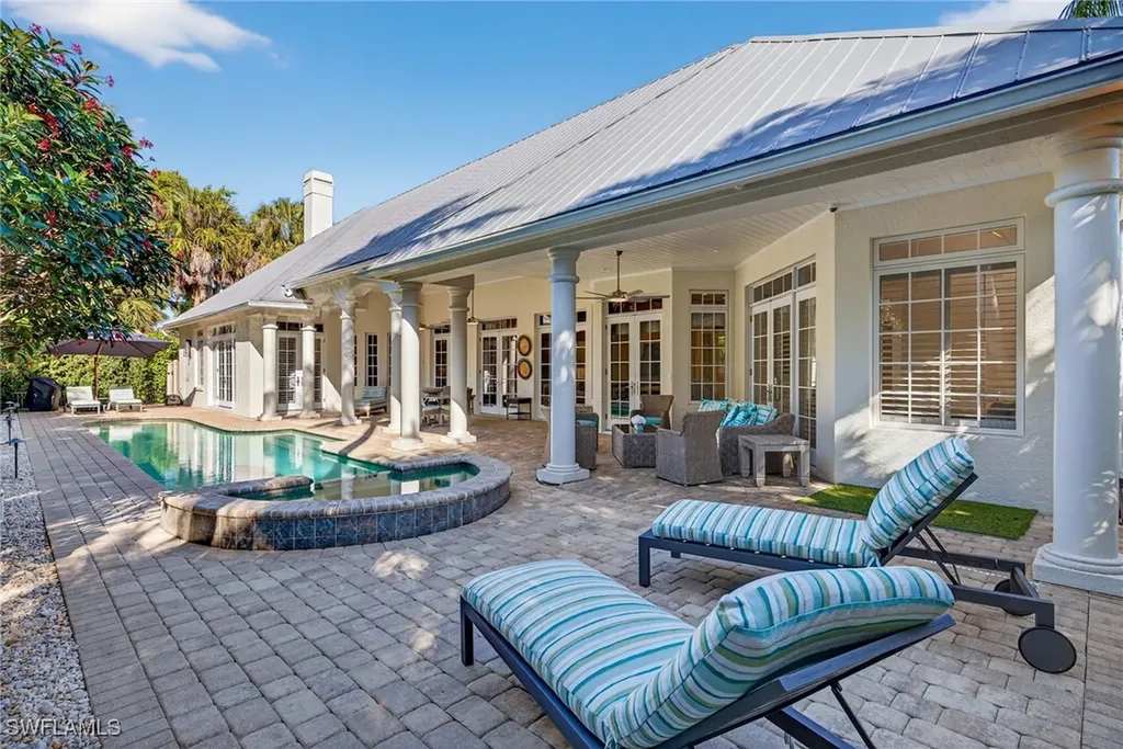 1675 Murex Lane Naples FL 34102