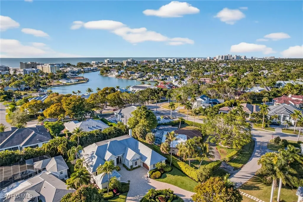 1675 Murex Lane Naples FL 34102