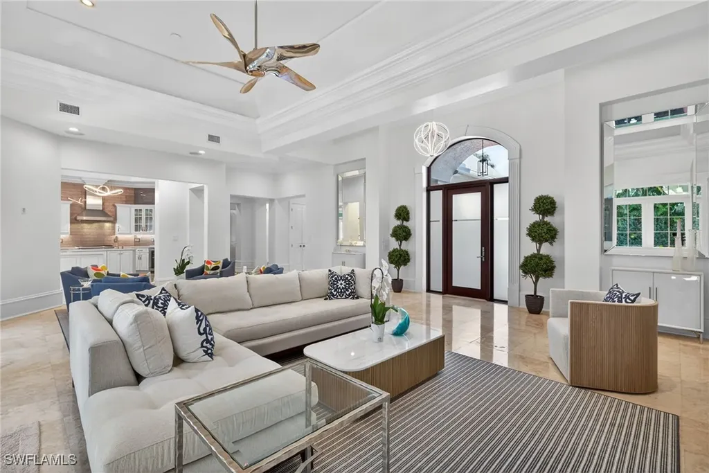 1675 Murex Lane Naples FL 34102