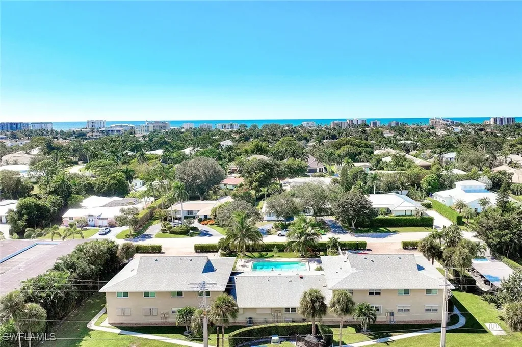 2000 Alamanda Drive Naples FL 34102