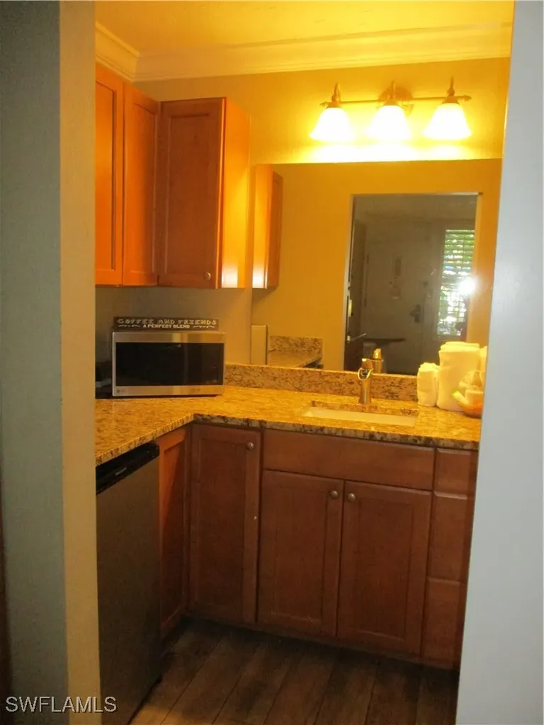 2555 9th Street N Naples FL 34103