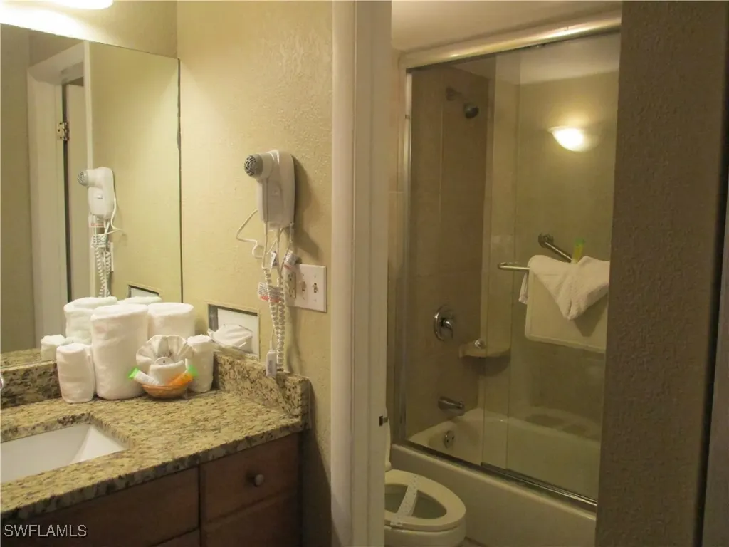 2555 9th Street N Naples FL 34103