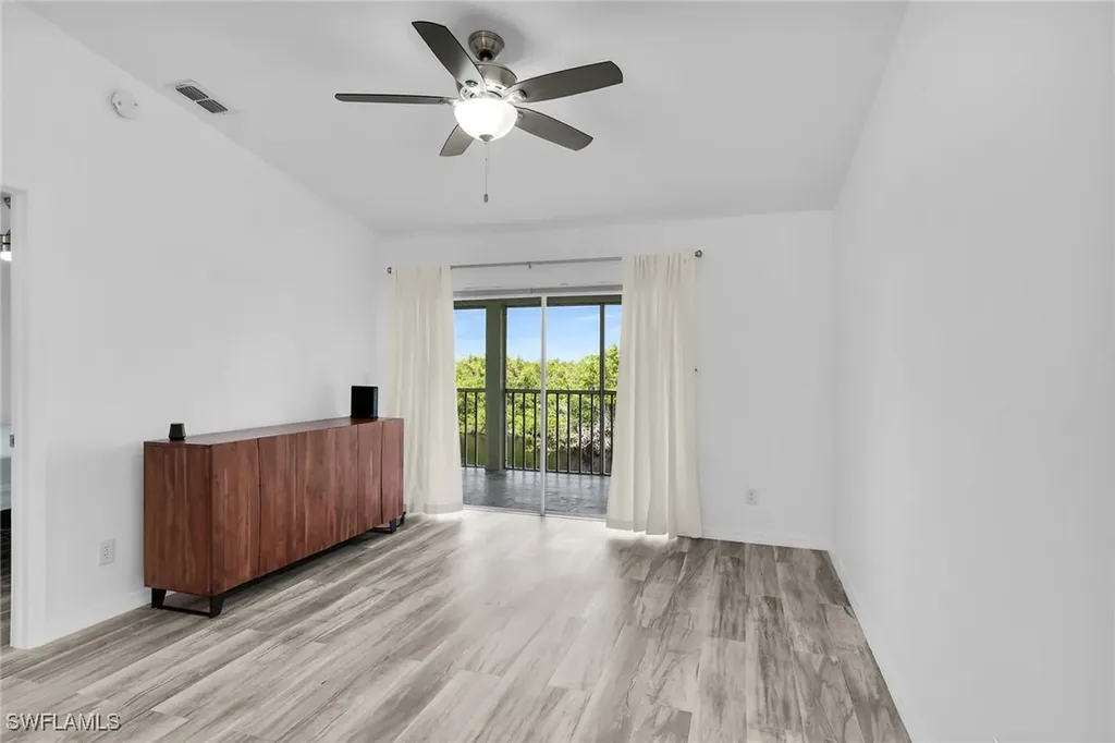 1375 Mainsail Drive Naples FL 34114