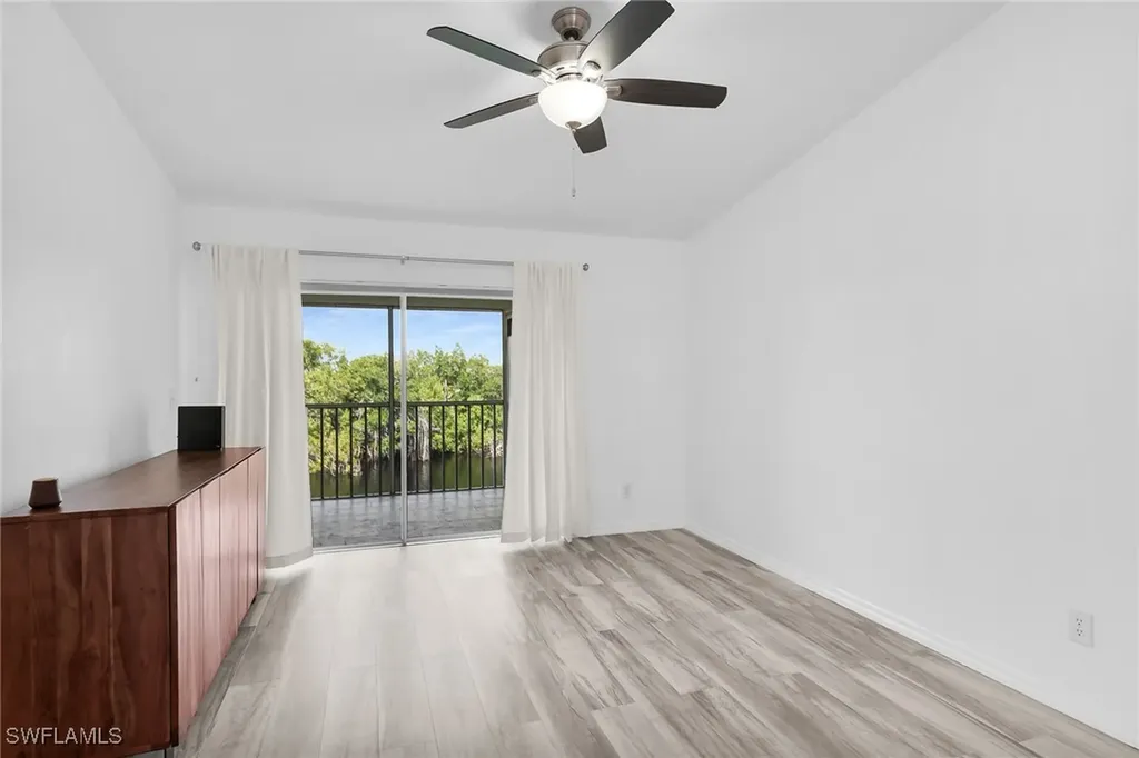 1375 Mainsail Drive Naples FL 34114