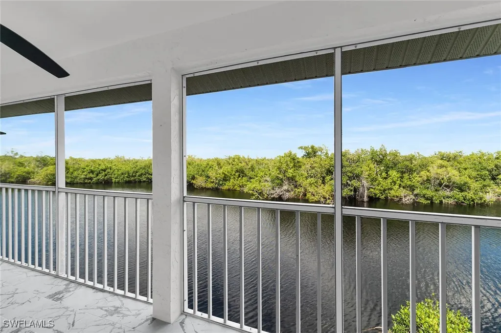 1375 Mainsail Drive Naples FL 34114