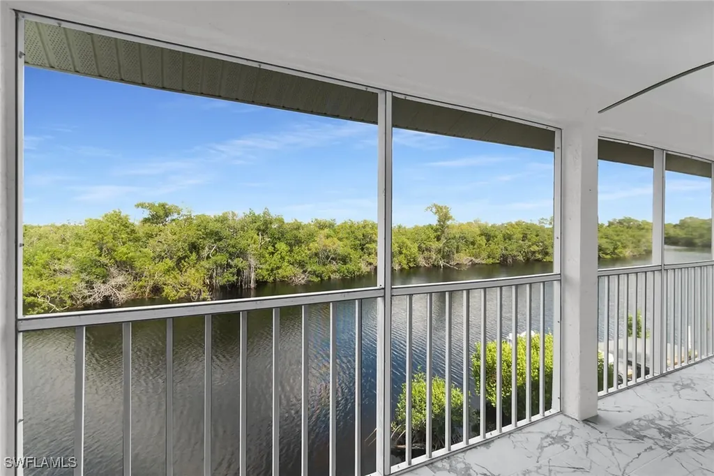 1375 Mainsail Drive Naples FL 34114