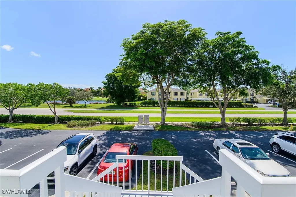 1375 Mainsail Drive Naples FL 34114