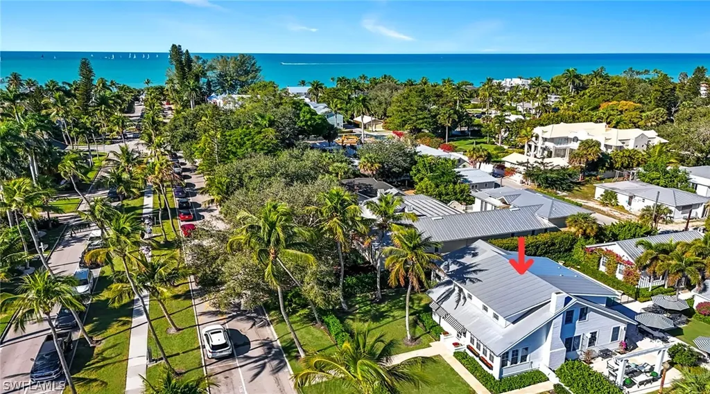 187 Broad Avenue S Naples FL 34102