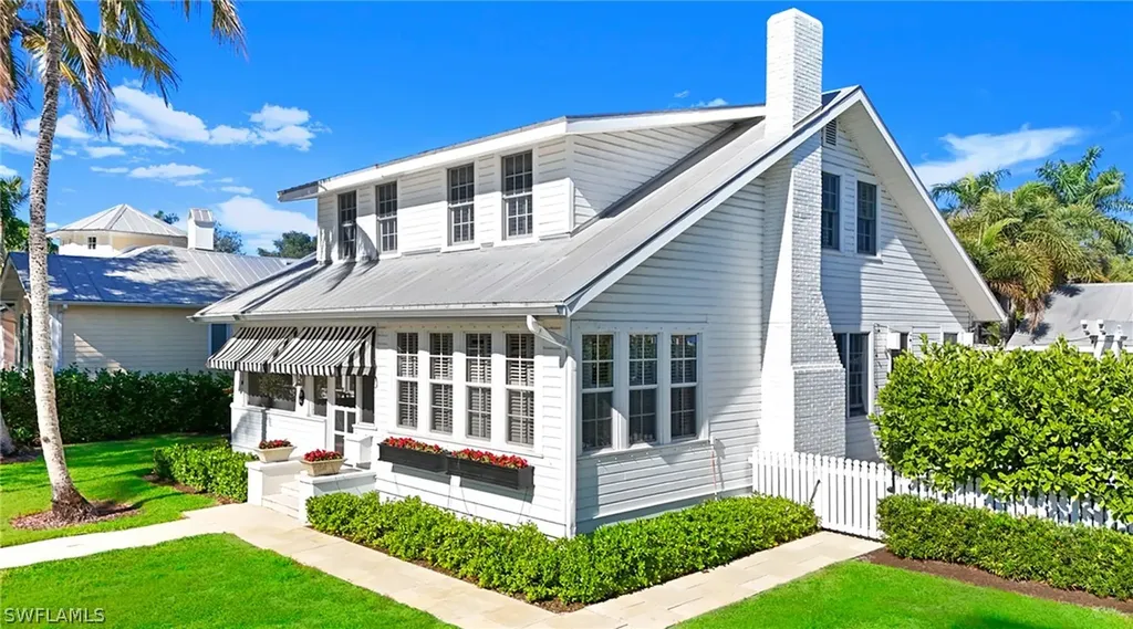 187 Broad Avenue S Naples FL 34102