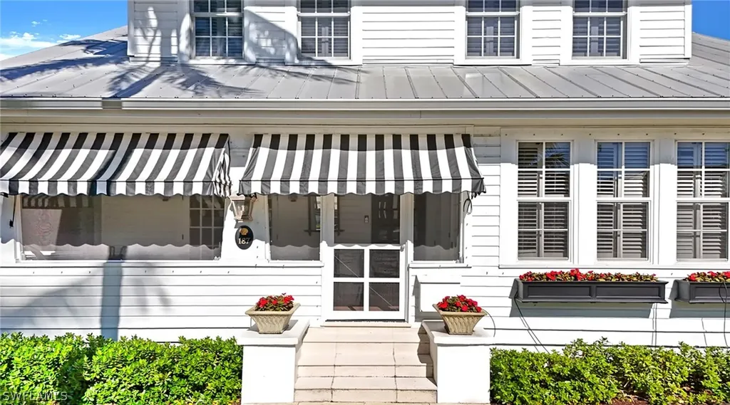 187 Broad Avenue S Naples FL 34102