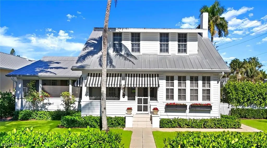 187 Broad Avenue S Naples FL 34102