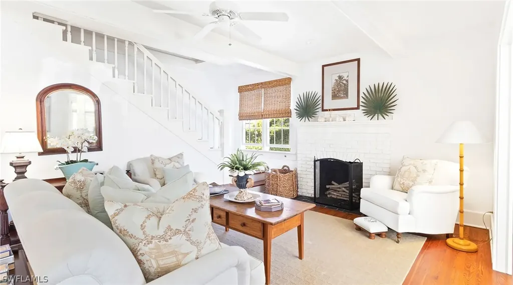 187 Broad Avenue S Naples FL 34102