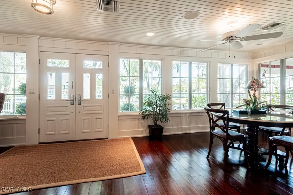 245 Broad Avenue S Naples FL 34102