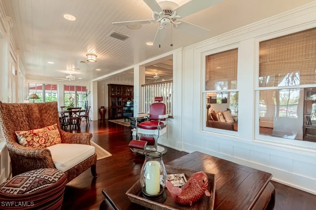 245 Broad Avenue S Naples FL 34102