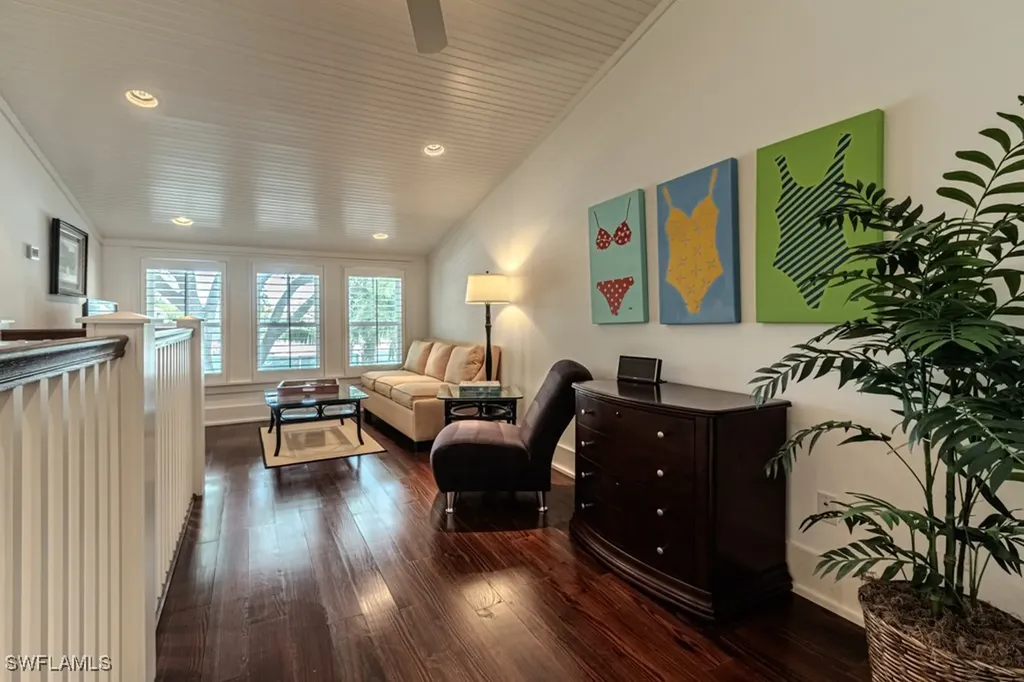 245 Broad Avenue S Naples FL 34102