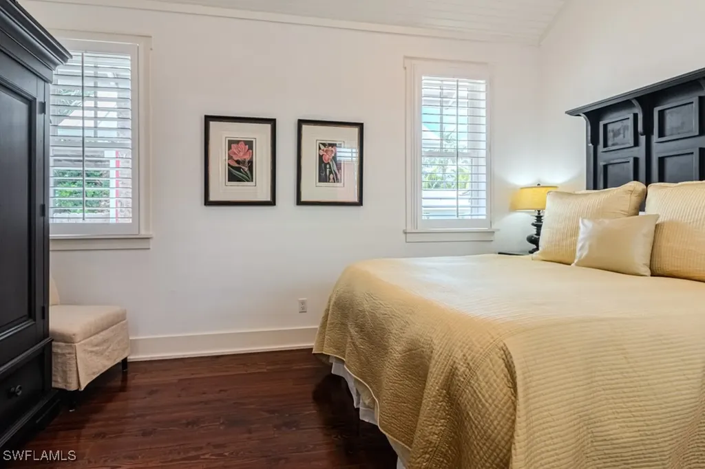 245 Broad Avenue S Naples FL 34102