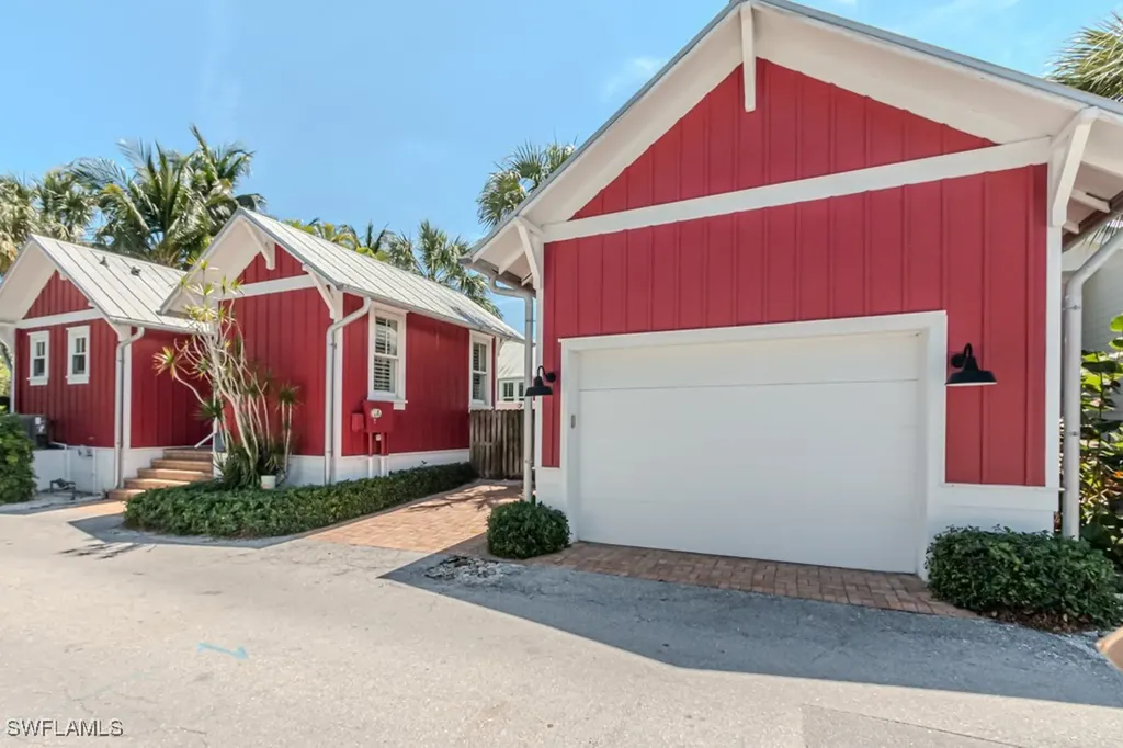 245 Broad Avenue S Naples FL 34102