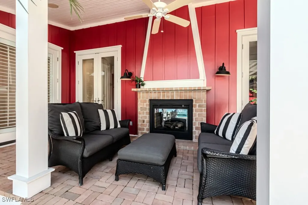 245 Broad Avenue S Naples FL 34102