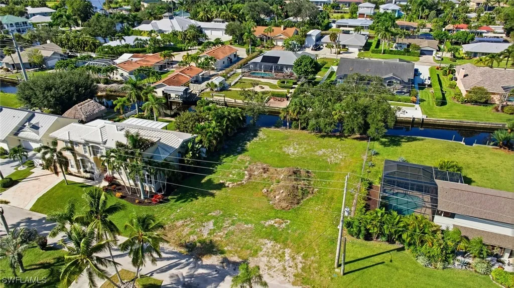 27090 Holly Lane Bonita Springs FL 34135