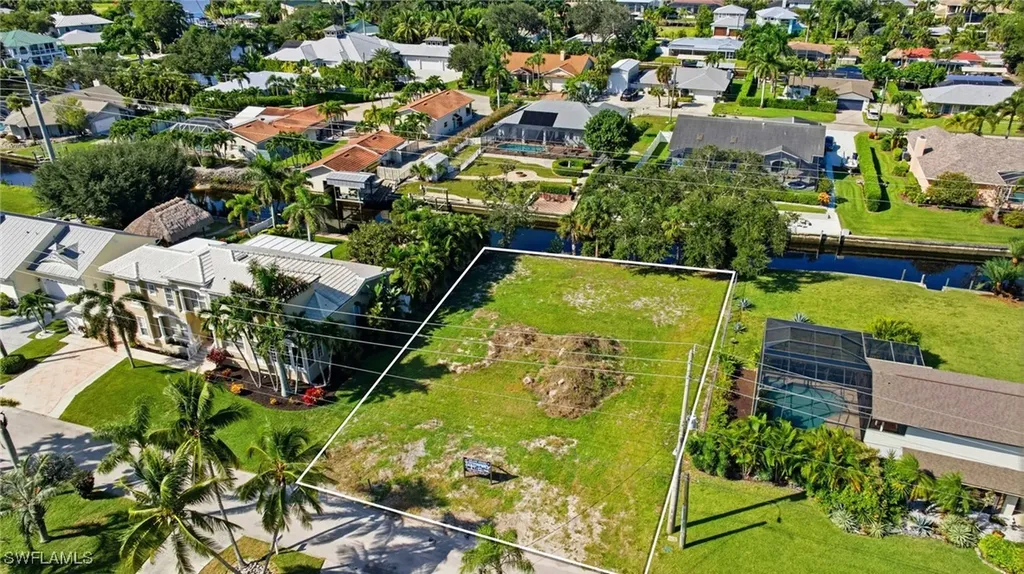 27090 Holly Lane Bonita Springs FL 34135