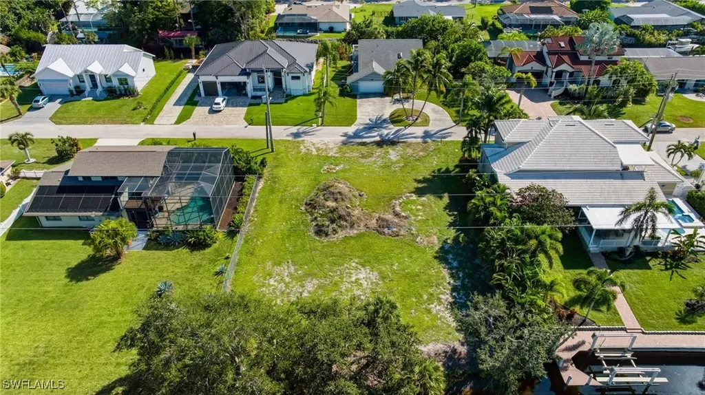 27090 Holly Lane Bonita Springs FL 34135