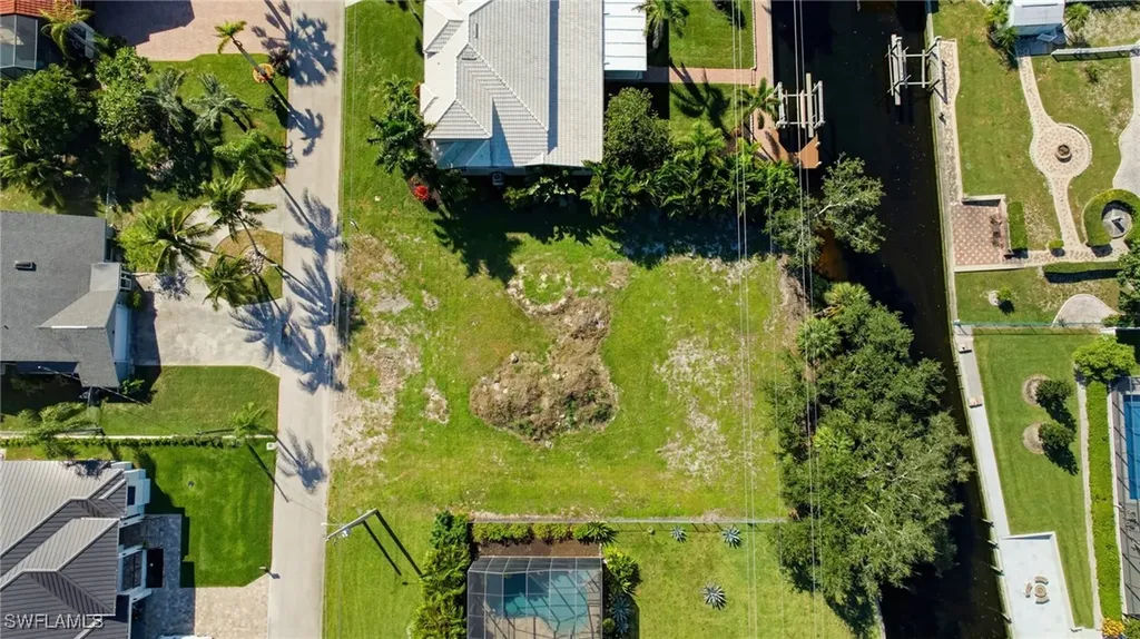 27090 Holly Lane Bonita Springs FL 34135