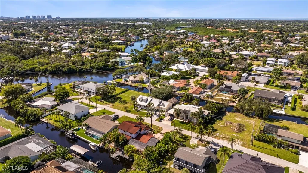 27090 Holly Lane Bonita Springs FL 34135